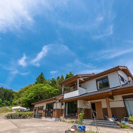 Share Creative&Bed Adonoan Pension Takeo Buitenkant foto